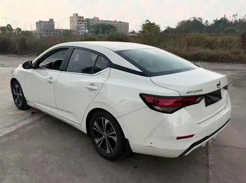 日产轩逸 内饰前排