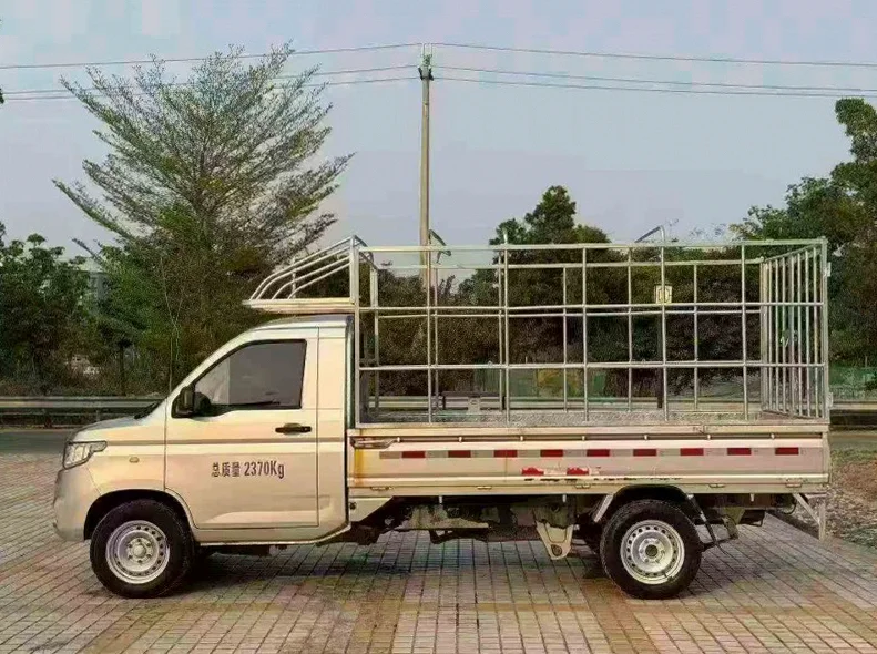 五菱汽车新卡 正面外观三