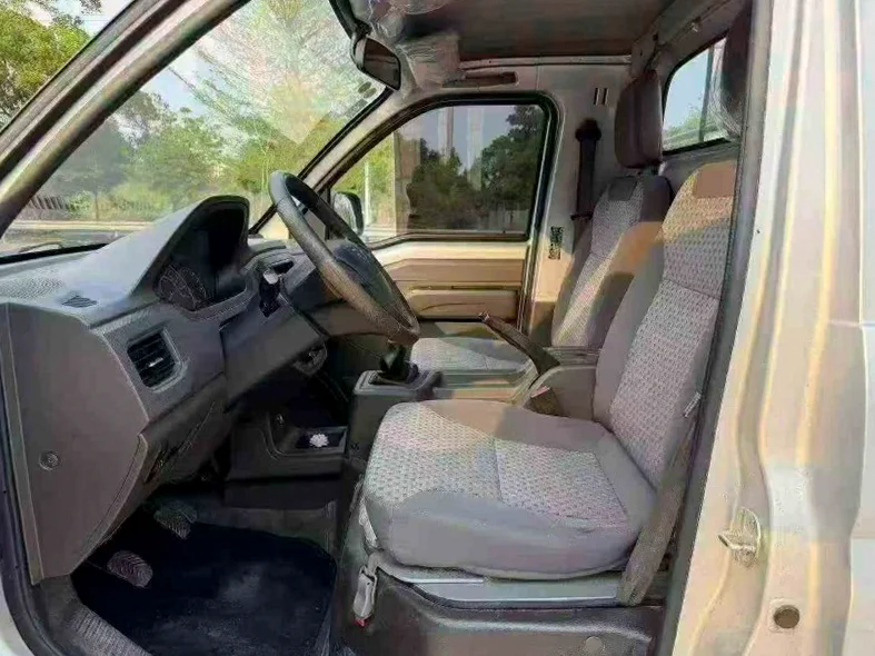 五菱汽车新卡 后面外观二