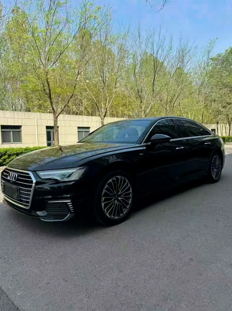 奥迪A6L 正面外观二