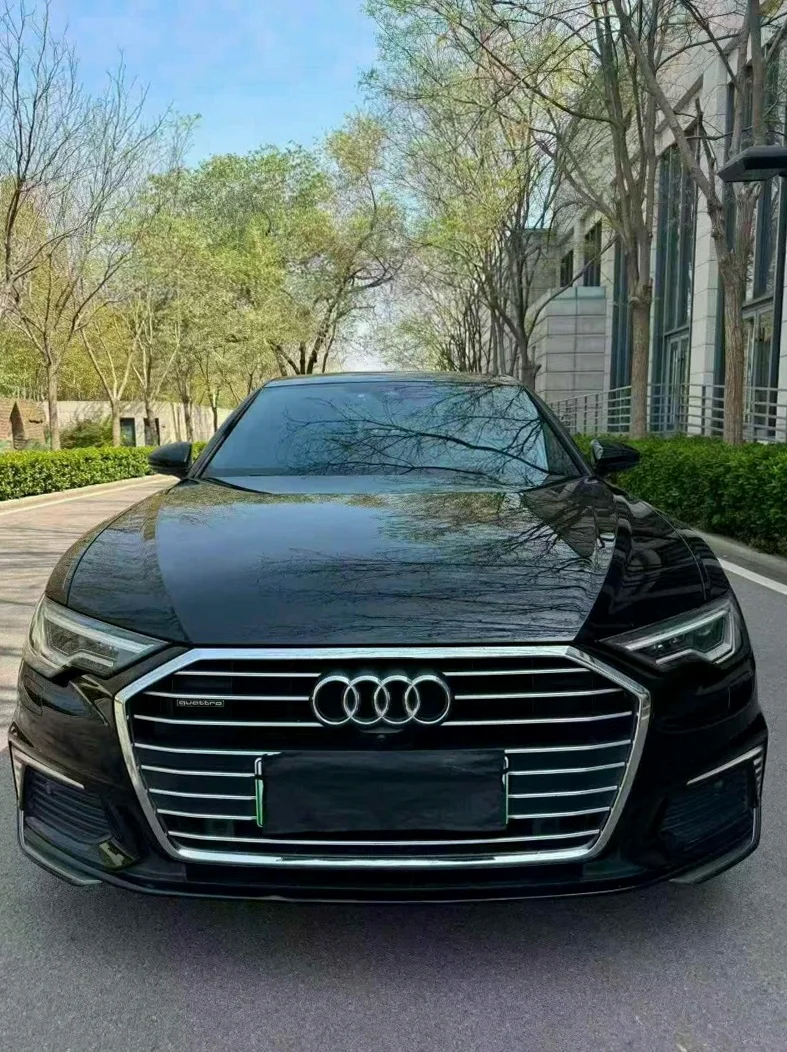 23年奥迪A6L 55TFSl e quattro油电混动顶配