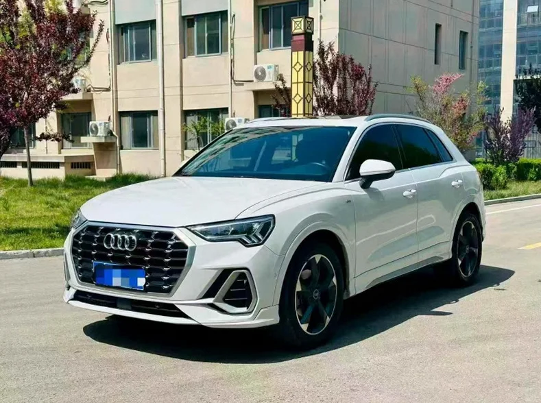 奥迪Q3 正面外观二