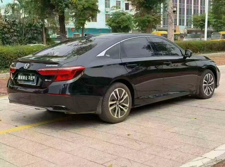 本田英诗派 后面外观一