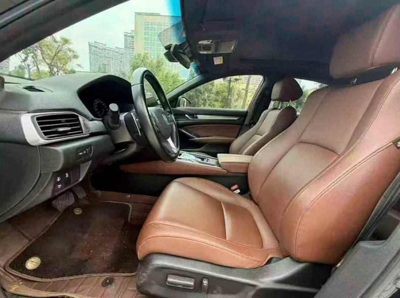 本田英诗派 后面外观三