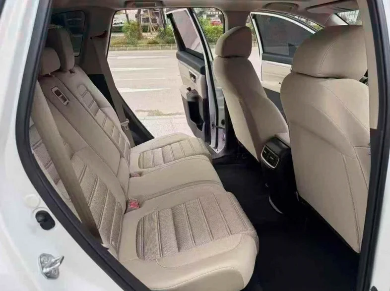 本田CRV 后面外观二