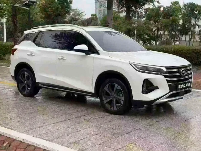 传祺GS4 正面外观二