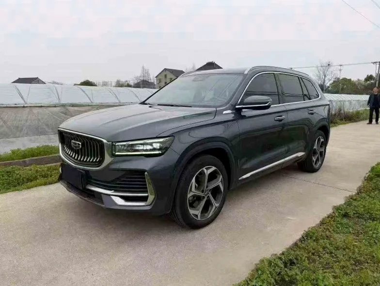 吉利星越 正面外观三