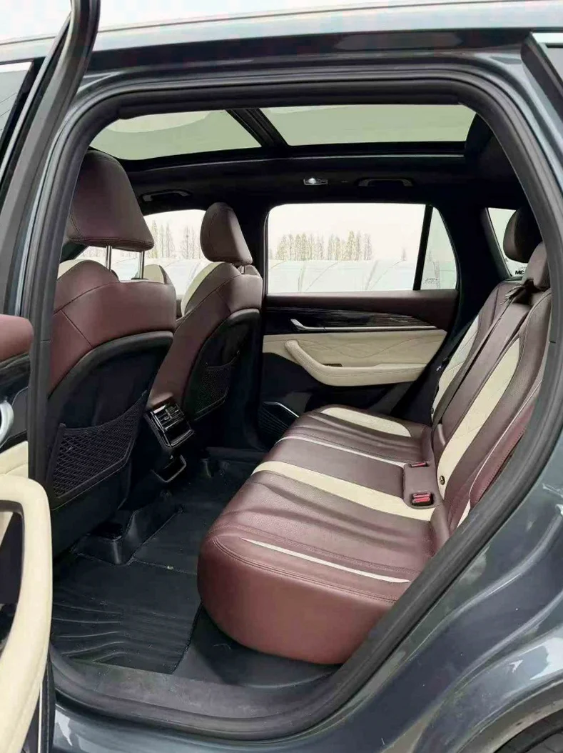 吉利星越 后面外观二