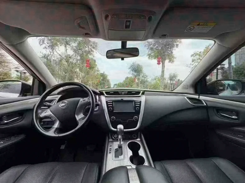 日产楼兰 后面外观二