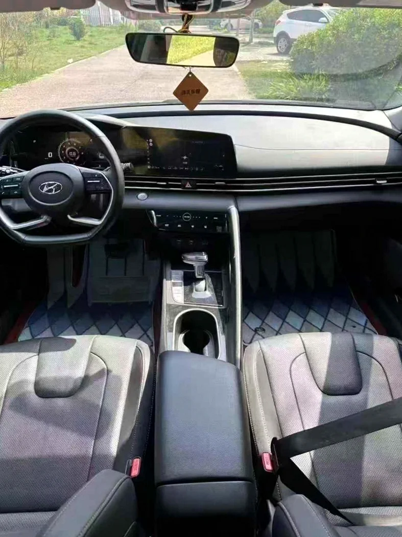 现代菲斯塔 后面外观二