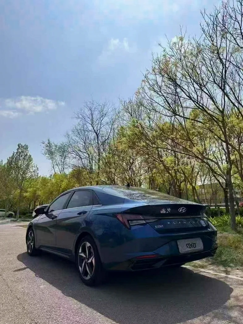 现代菲斯塔 内饰后排