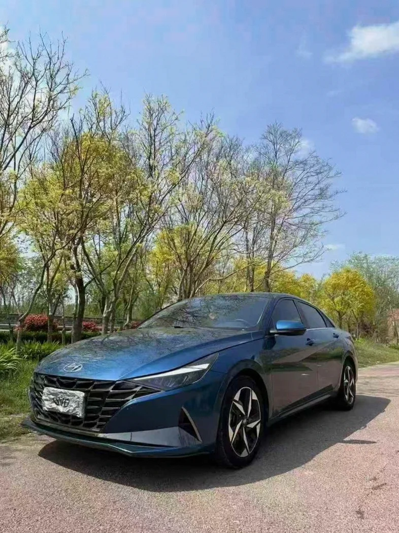 现代菲斯塔 正面外观二