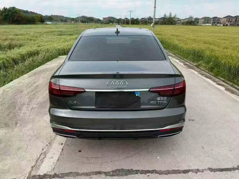 奥迪A4L 后面外观三