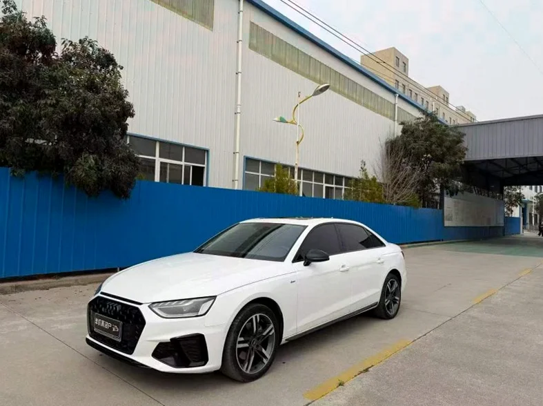 奥迪A4L 正面外观三