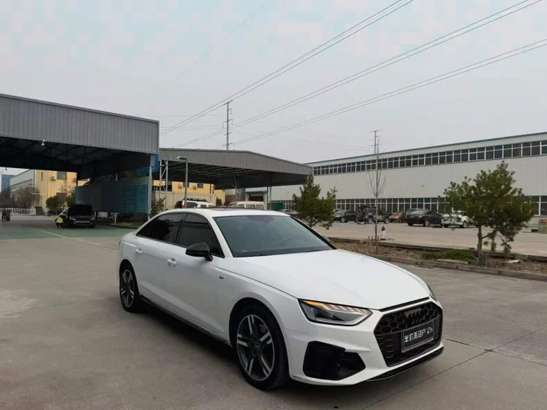 奥迪A4L 正面外观二