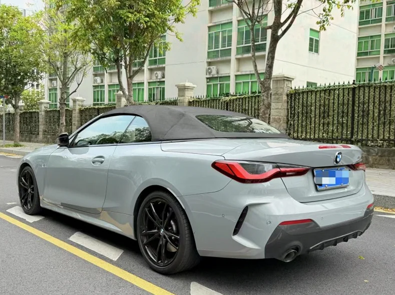 宝马4系 驾驶室