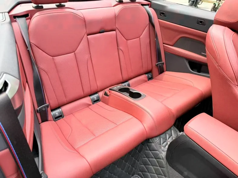 宝马4系 后面外观一