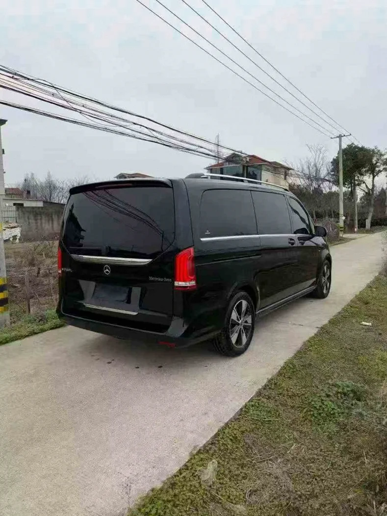 奔驰V 内饰后排