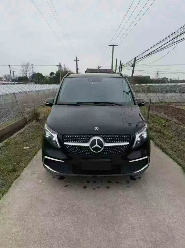 23年奔驰V260 2.0T高配