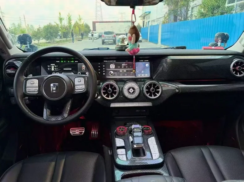 长城汽车坦克 后面外观二