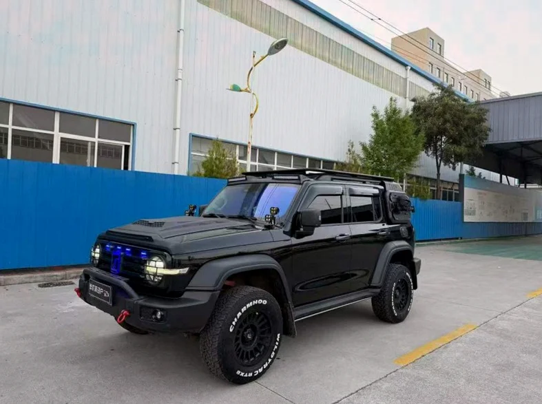 长城汽车坦克 正面外观三