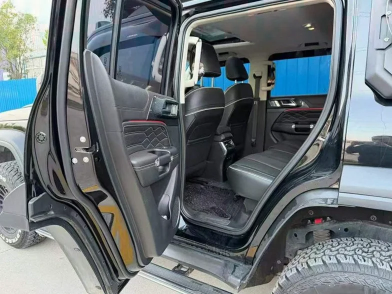 长城汽车坦克 后面外观三