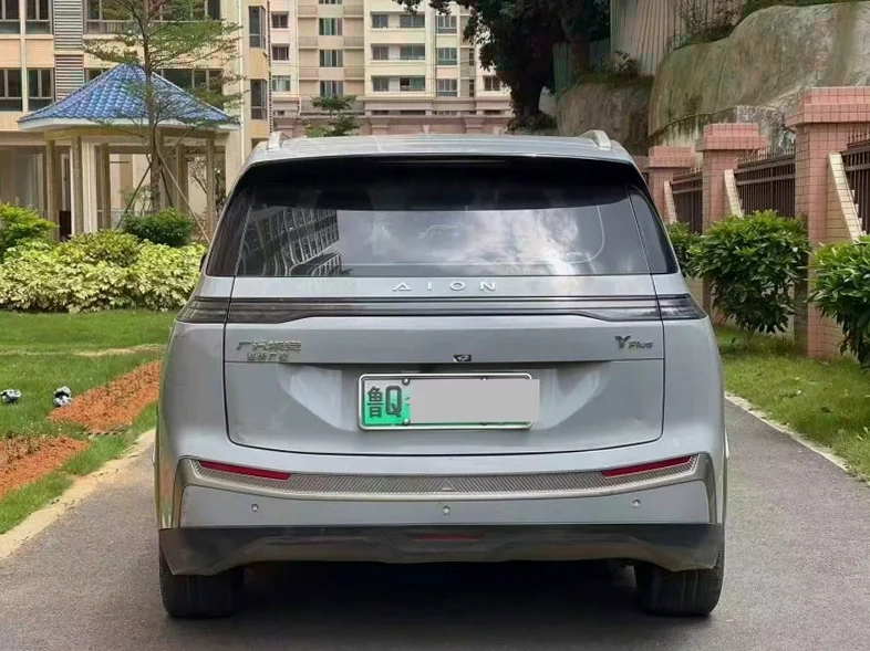 传祺埃安Y 后面外观二