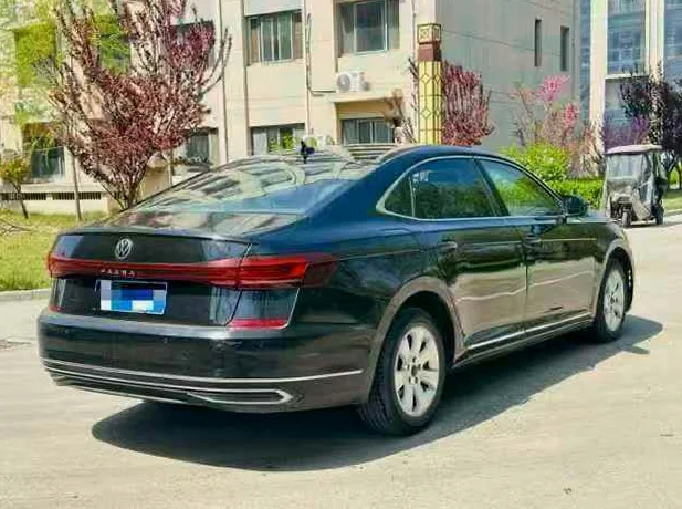 大众帕萨特 后面外观二