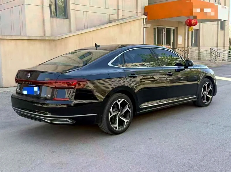 大众帕萨特 后面外观二