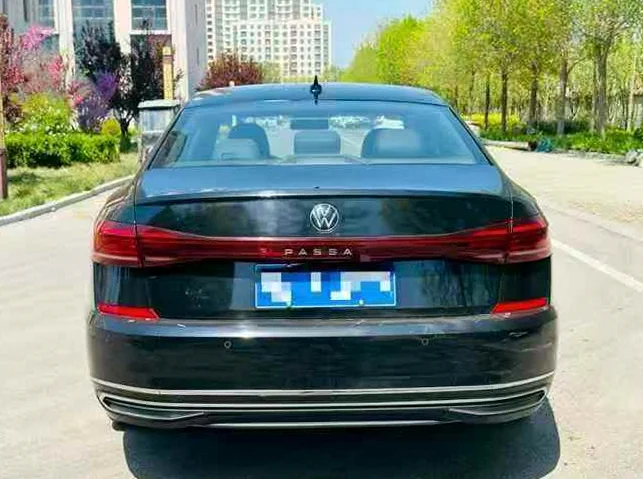 大众帕萨特 后面外观三