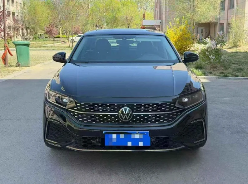 23年大众帕萨特改款330星空豪华版