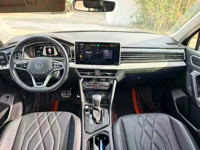 大众途观 后面外观二