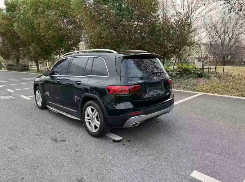 奔驰GLB 内饰前排