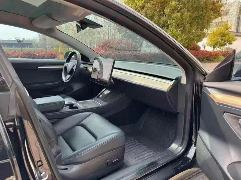 特斯拉MODEL 驾驶室