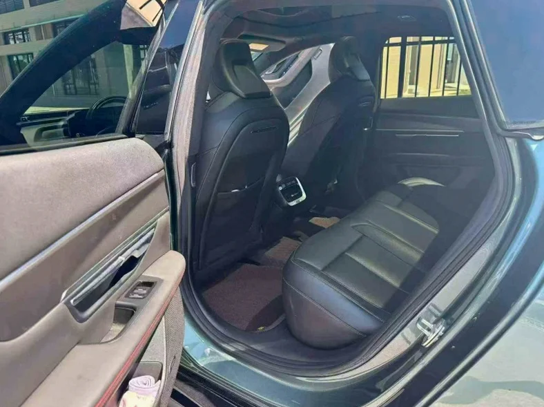 小鹏汽车p7 后面外观三