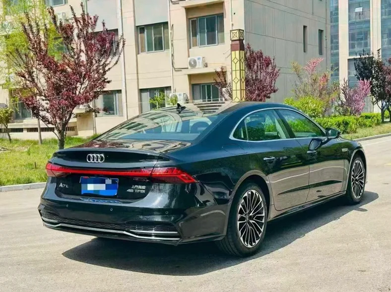 奥迪A7L 后面外观二