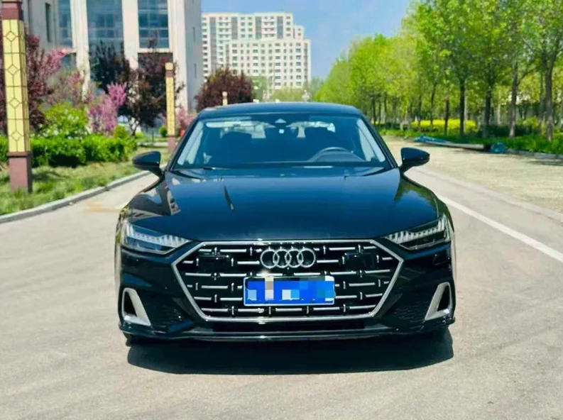 24年奥迪A7L 2.0T45豪华版