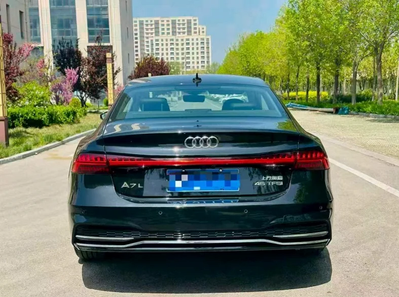 奥迪A7L 后面外观三
