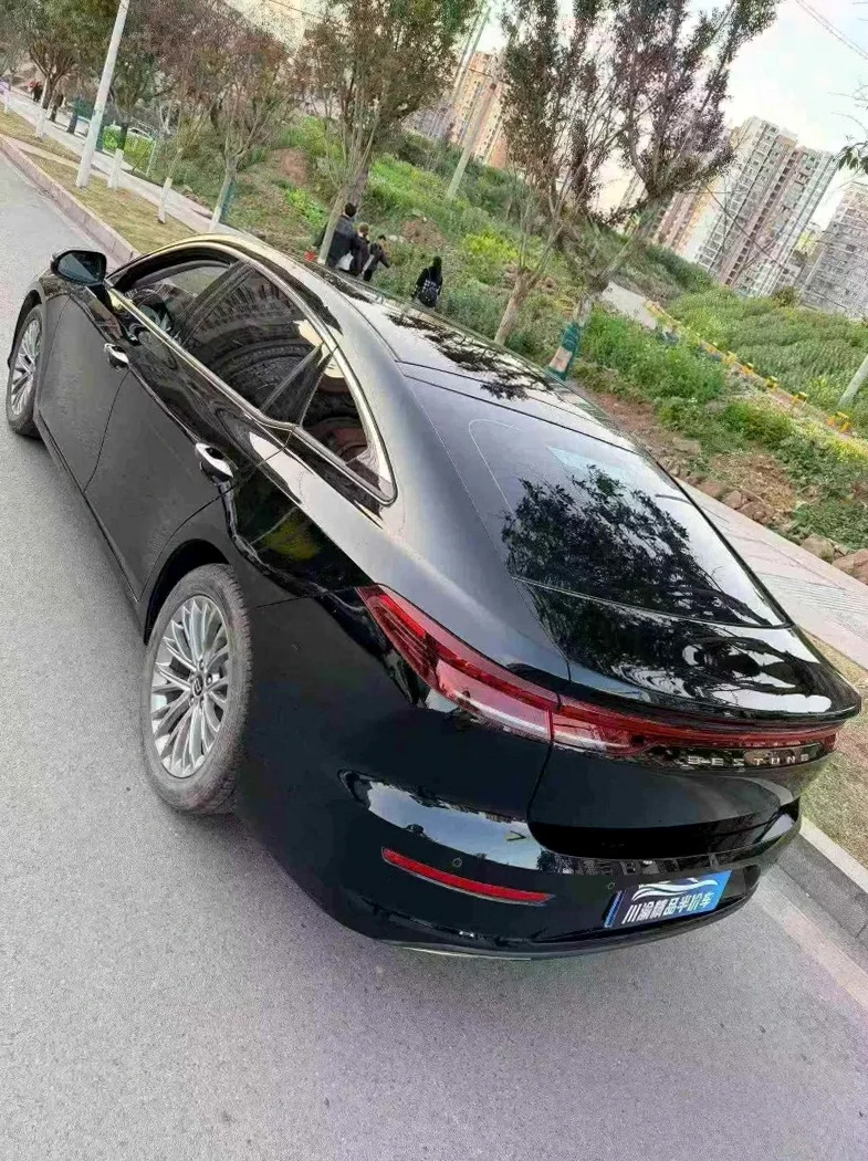 奔腾B70 内饰前排