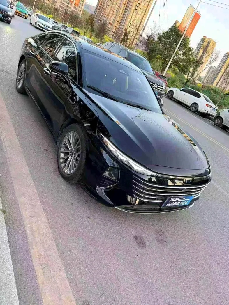 奔腾B70 正面外观三