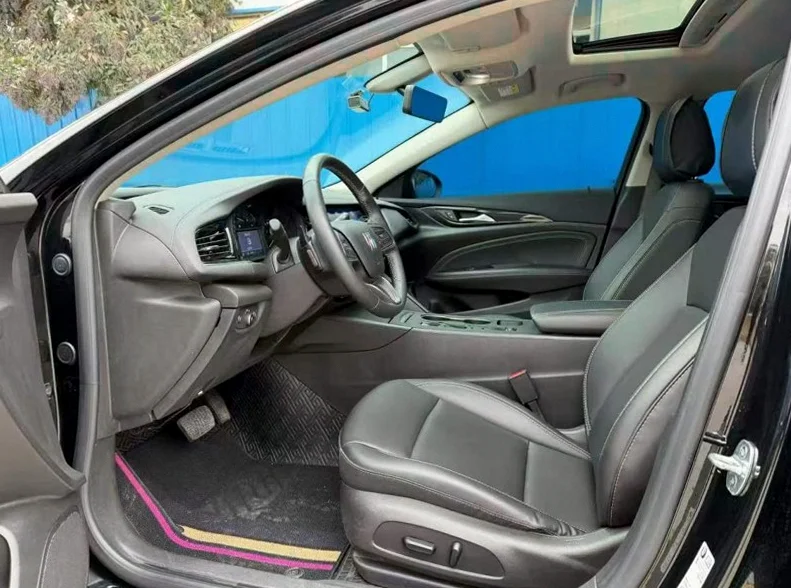 别克君威 后面外观三