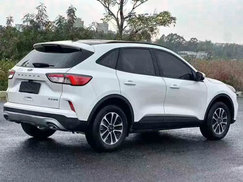 福特锐际 内饰前排