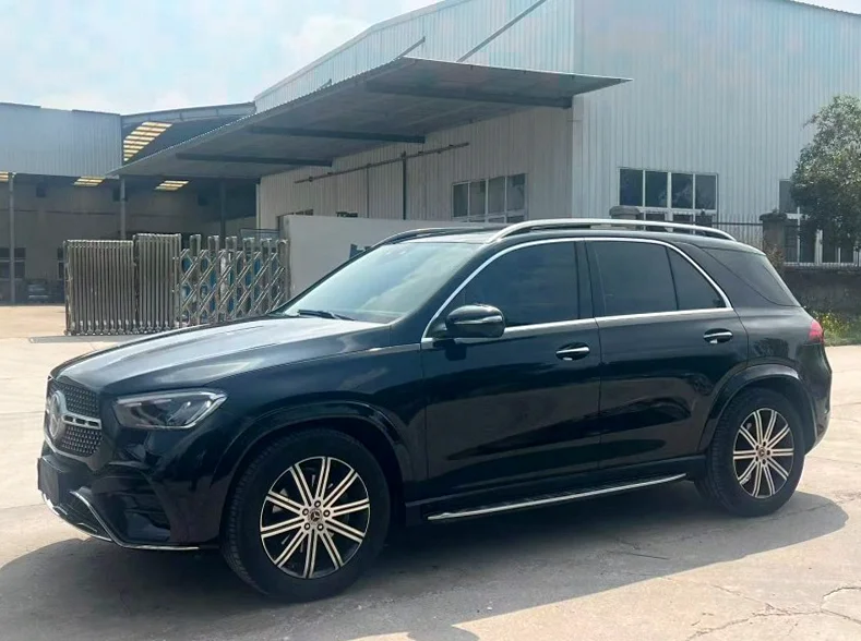 奔驰GLE 正面外观三