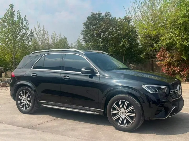 奔驰GLE 正面外观二