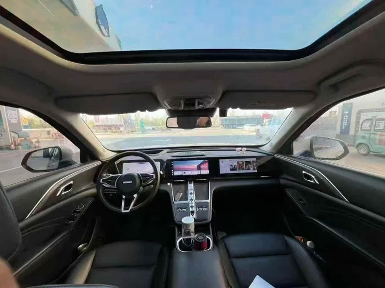 哈弗枭龙 后面外观一