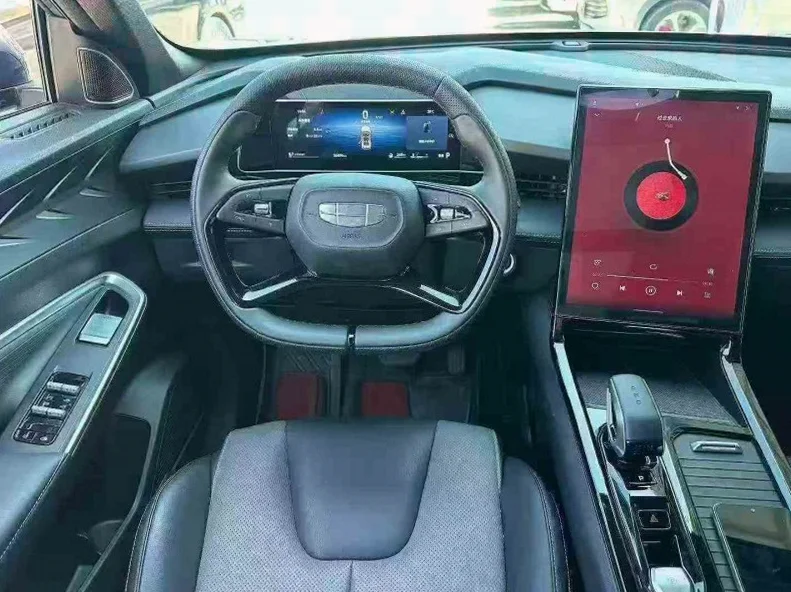 吉利博越 后面外观一