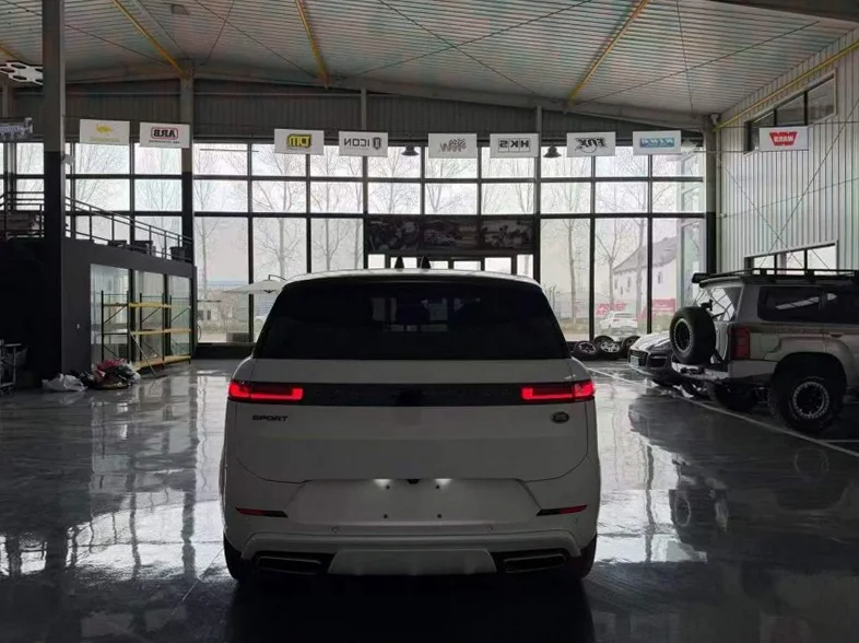 路虎揽胜运动 内饰前排