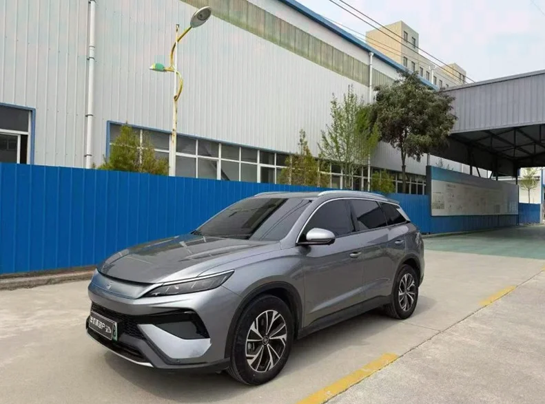 比亚迪宋 正面外观三