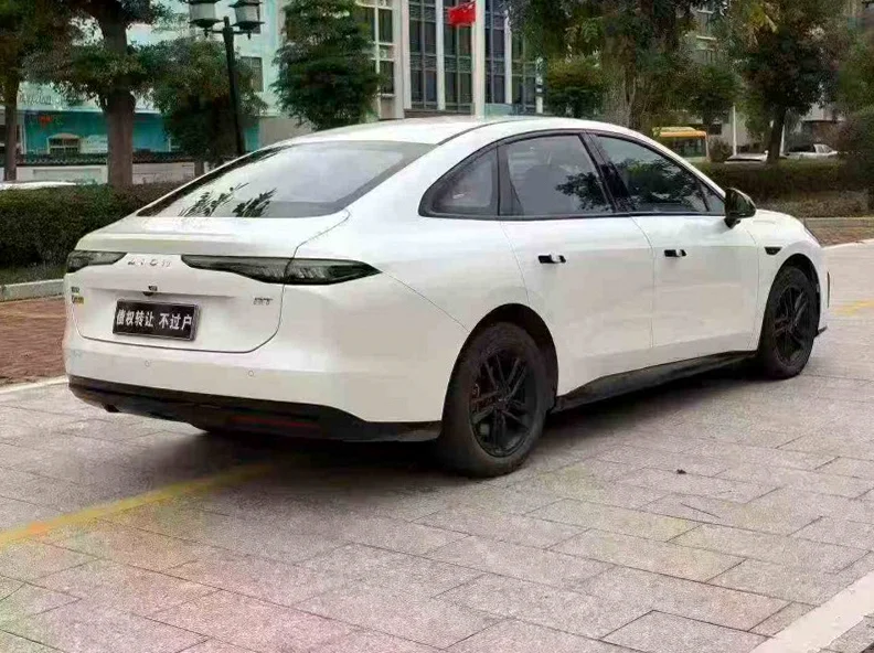 传祺埃安RT 内饰前排