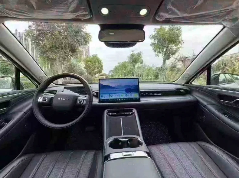 传祺埃安RT 后面外观一